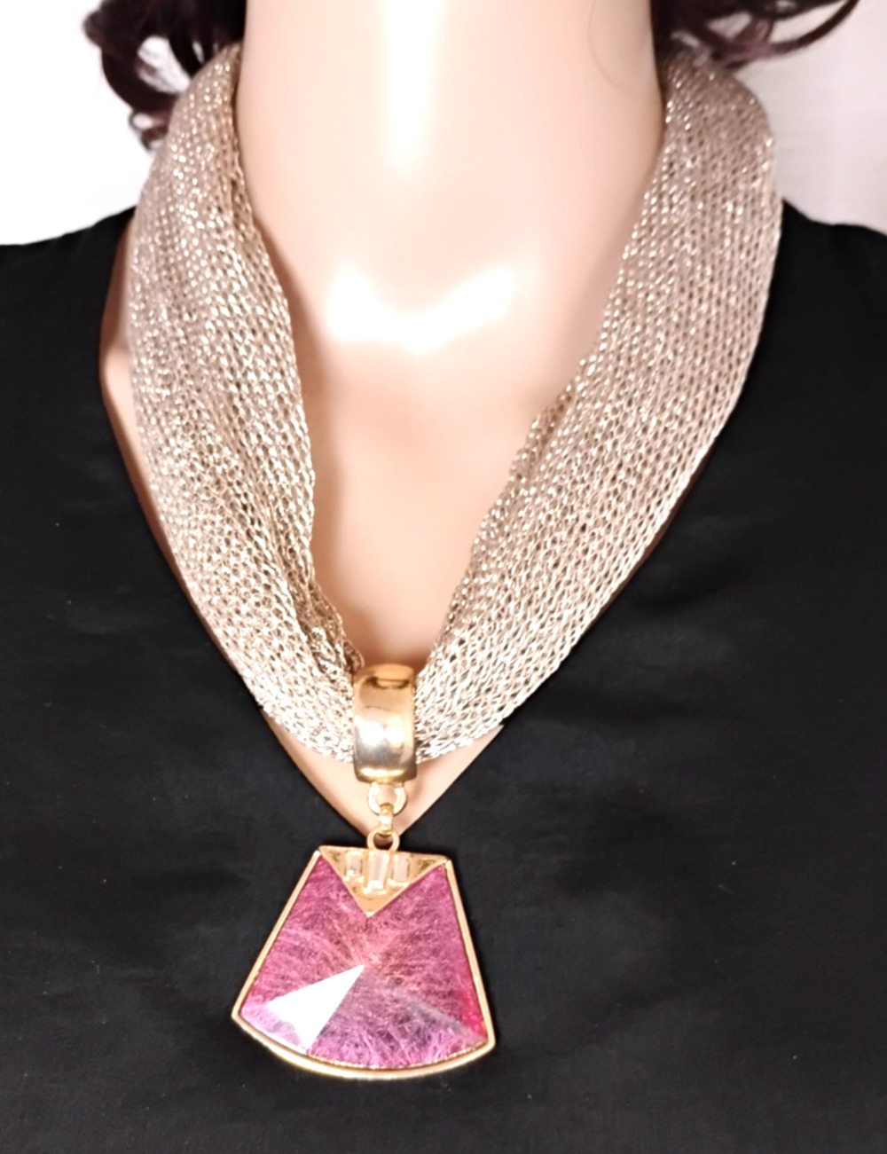 Vintage Y2K Mesh Knit Collar Necklace Gold Tone Pendant Statement Art Deco 22"